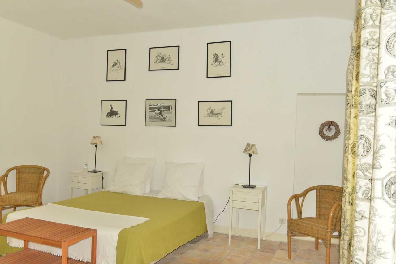 Mas Du Notaire Apartment Gallician Exterior photo